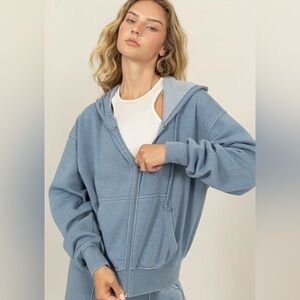 Women’s Oversized Zip-Up Cozy Stylish Hoodie.         Size: Various